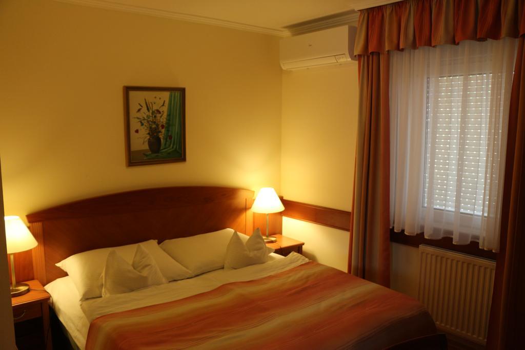 Fortuna Villa Hévíz Esterno foto